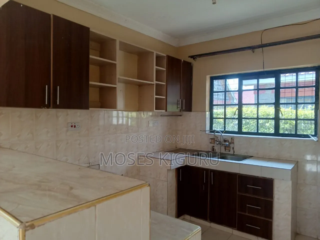 3bdrm Bungalow in Plainsview Estate, Kalimoni for rent