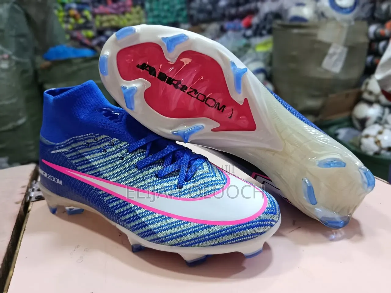 Nike Air Zoom Mercurial Vapor 16 Elite Football Boots.