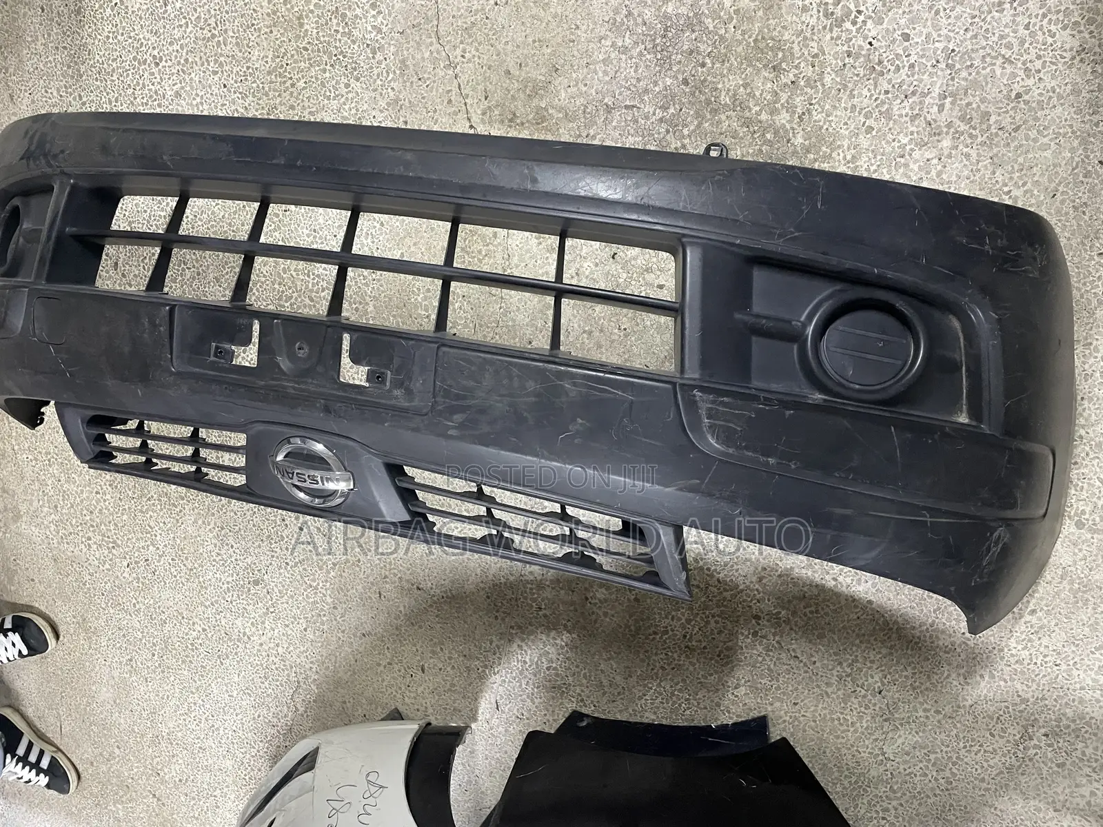 Nissan Ad Front Bumper