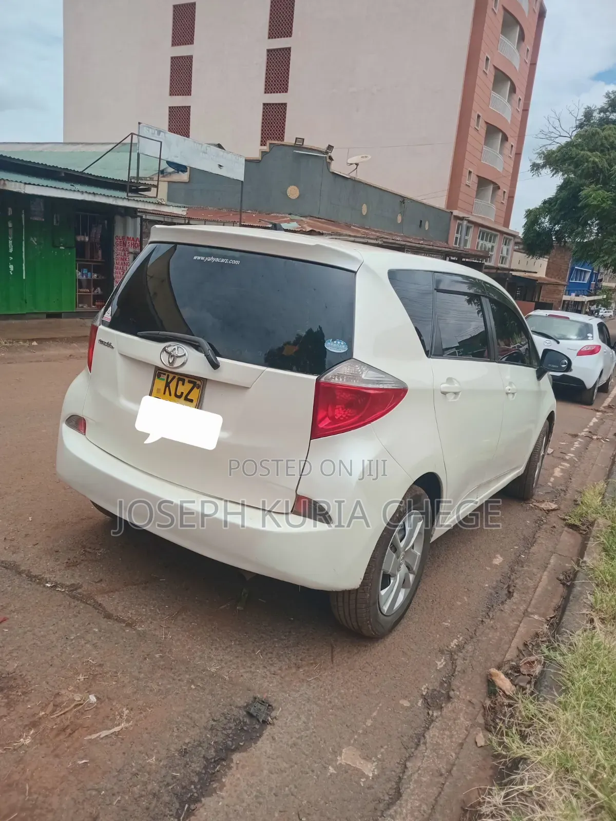 Toyota Ractis 2011 White