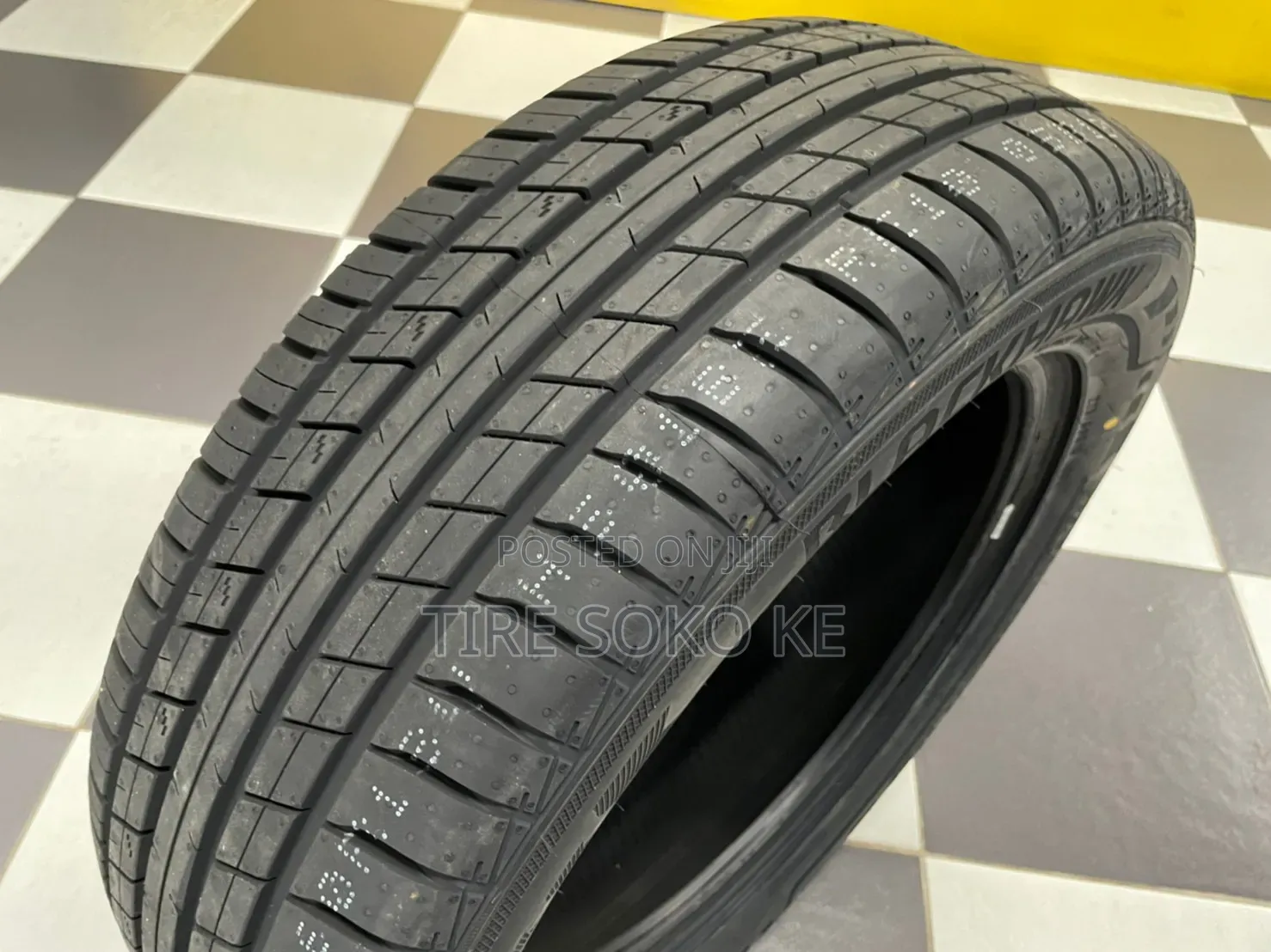 225/45r19 Blackhawk H.S01 Tyre