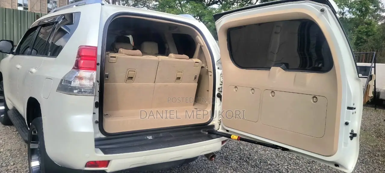 Toyota Land Cruiser Prado 2013 White