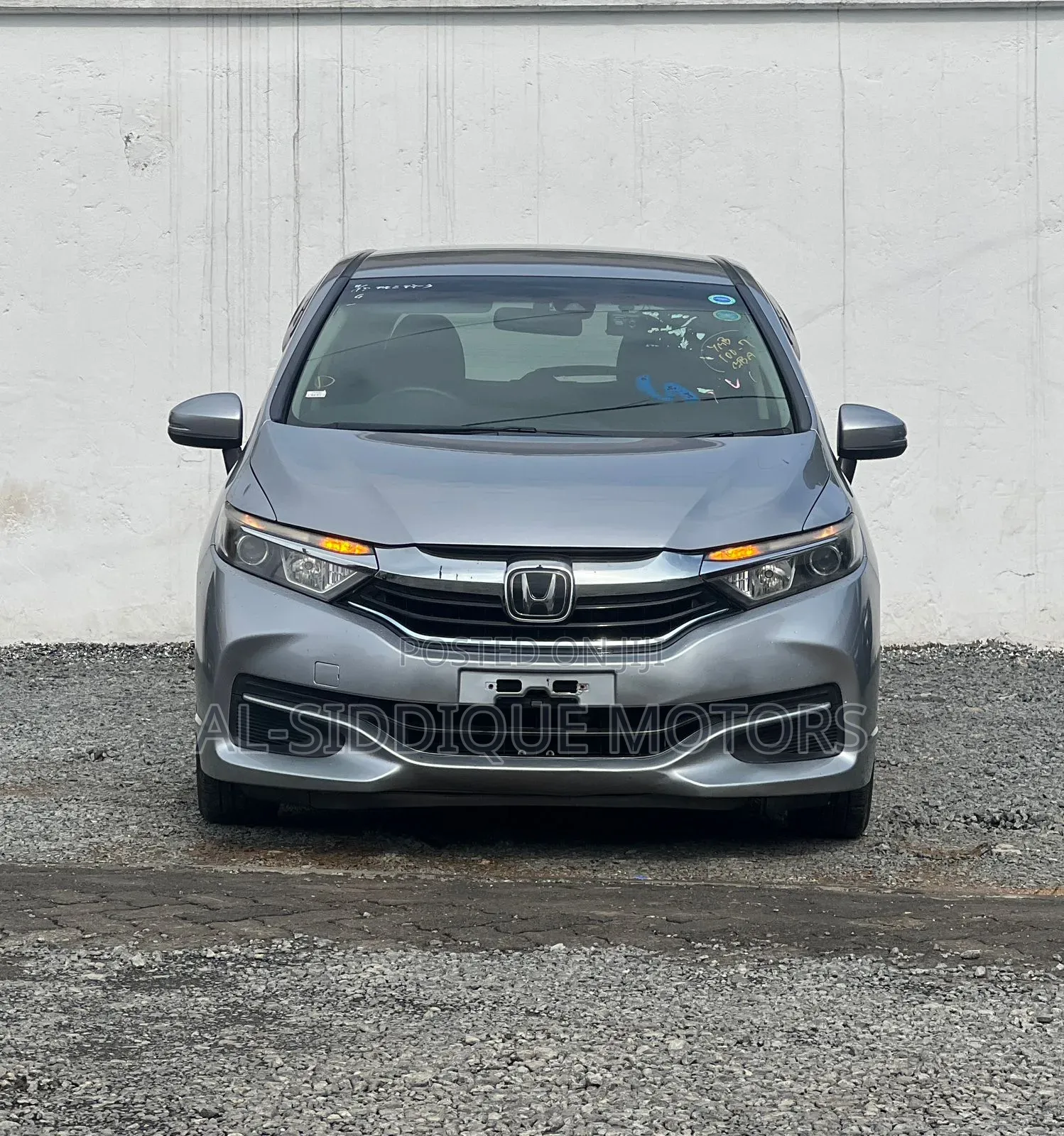 Honda Fit Shuttle 1.5 Hybrid 2WD 2019 Silver