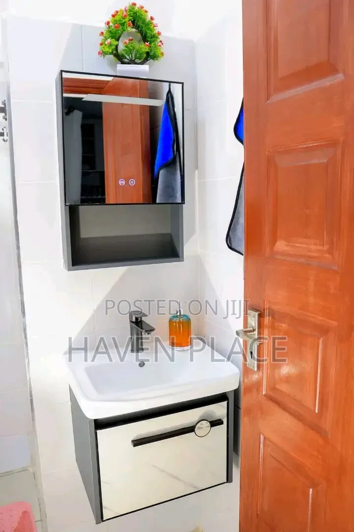 Balcony Ruaka 1 Bedroom Airbnb With Balcony Ruaka