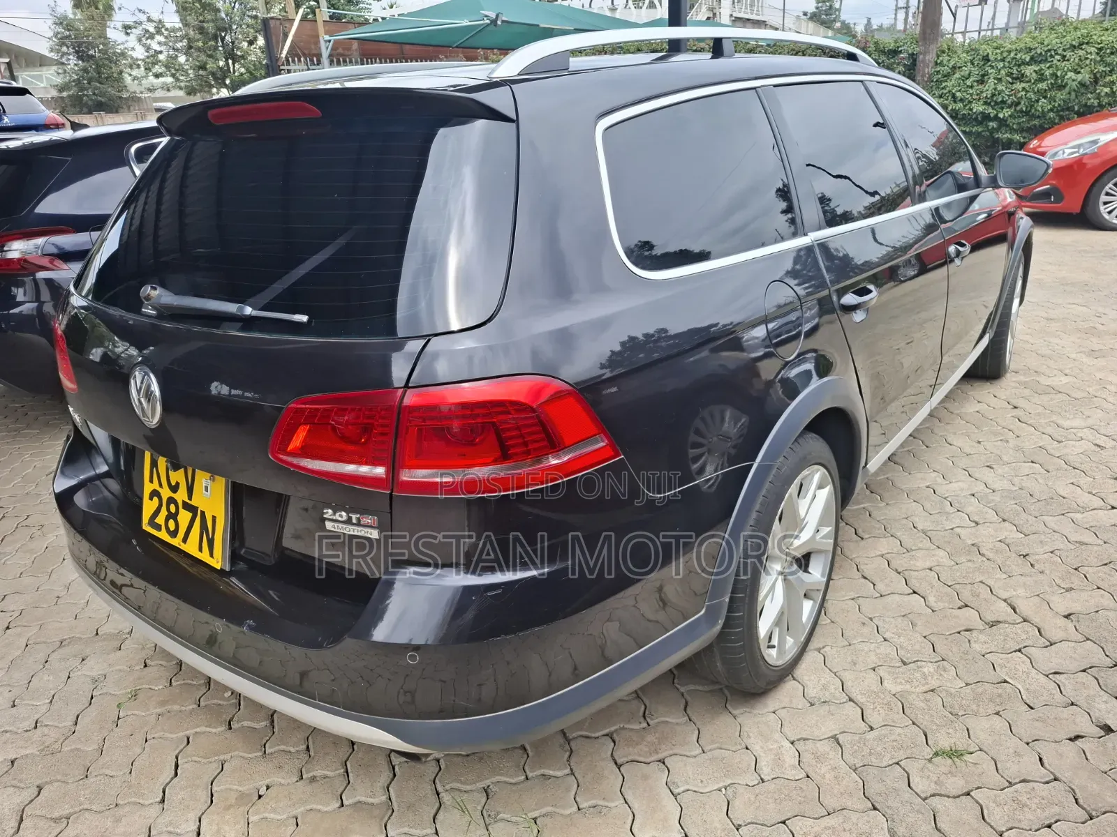 Volkswagen Passat 2012 Blue
