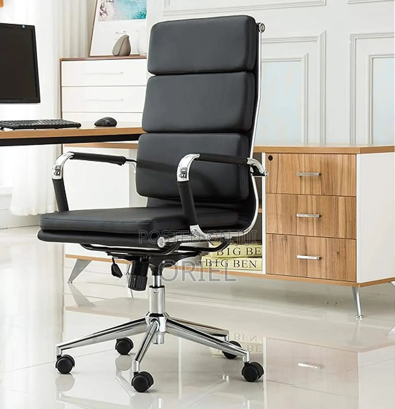 Office Chair : Ergonomic Black Pu Leather Executive Office Chair