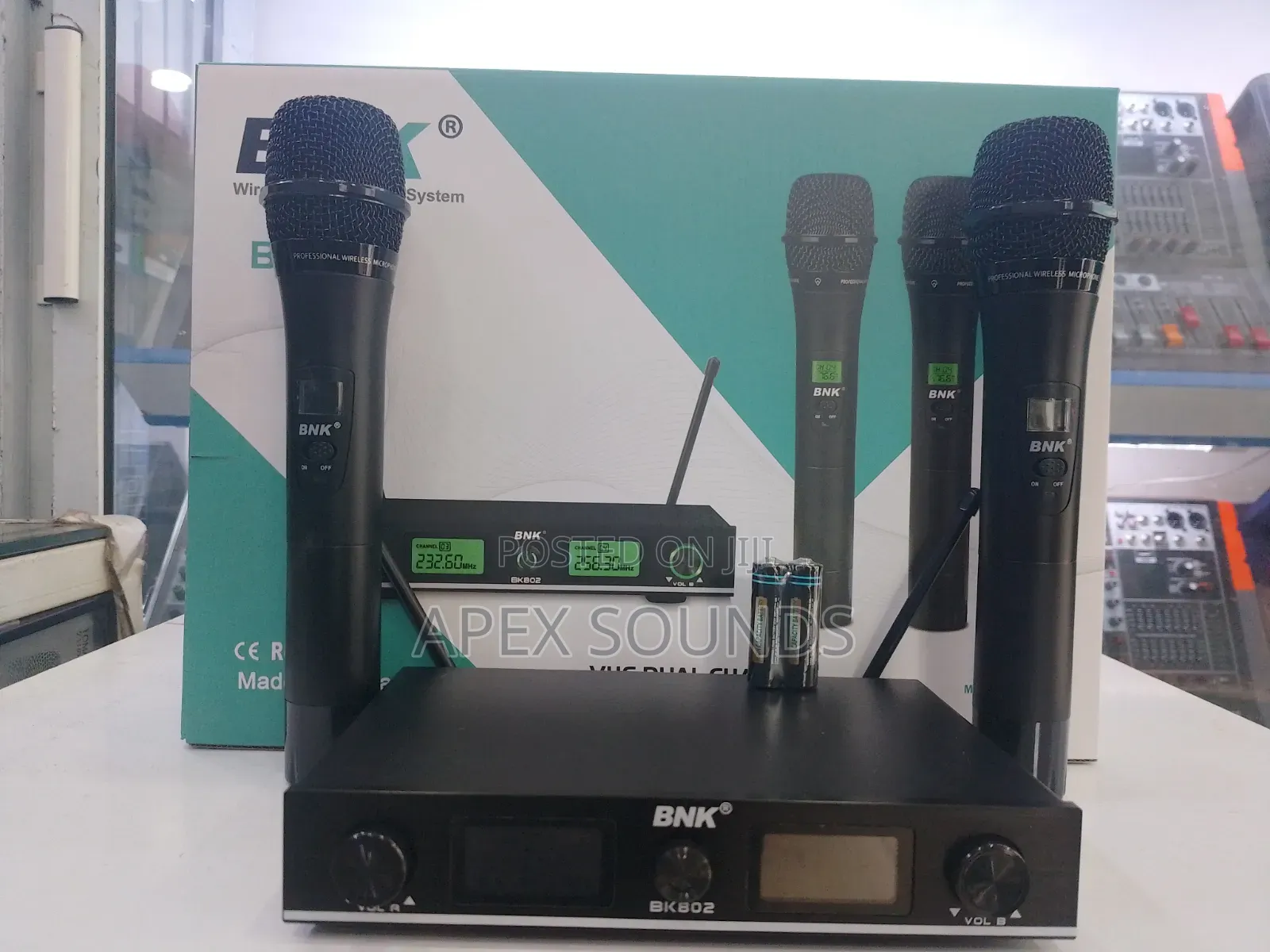 BNK Bk 802 Wireless Microphone