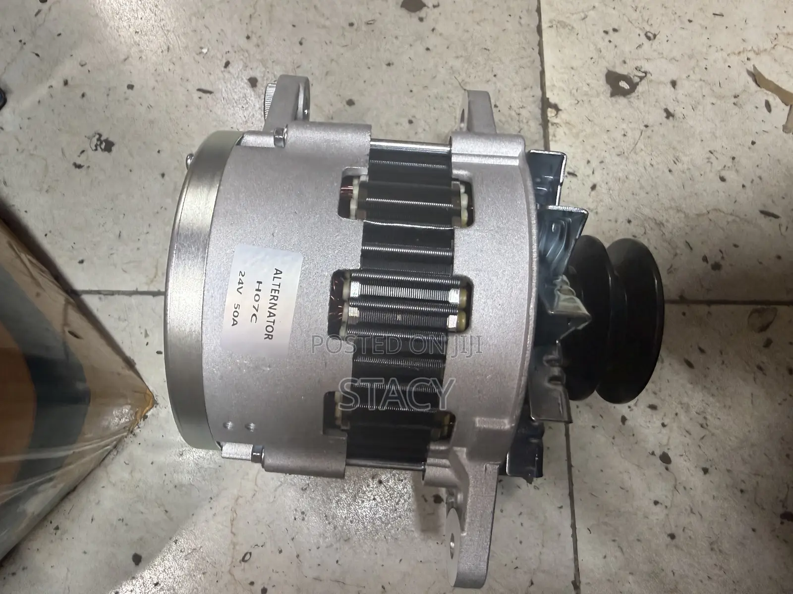 Alternator Nissian Ud