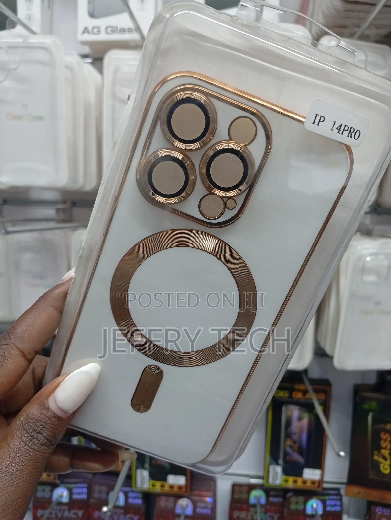 iPhone 14 Pro White and Gold Electroplated Magnetic Case