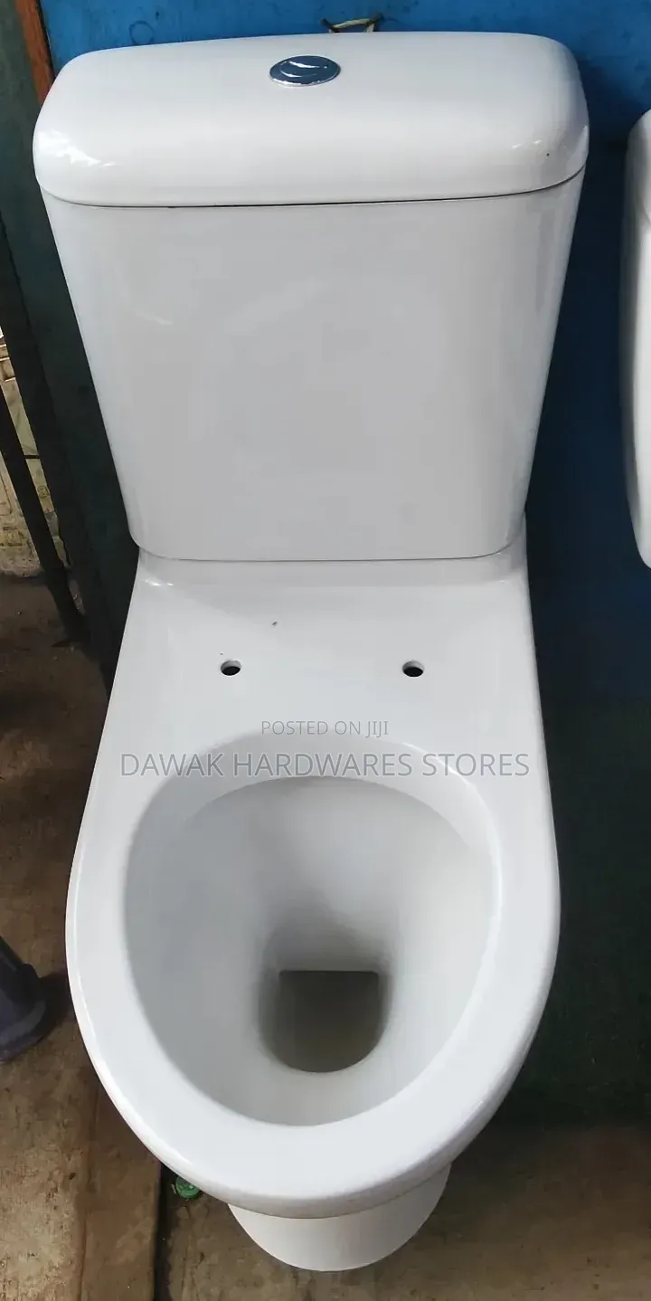 Unique Ceramic Close Coupled Toilet Seat