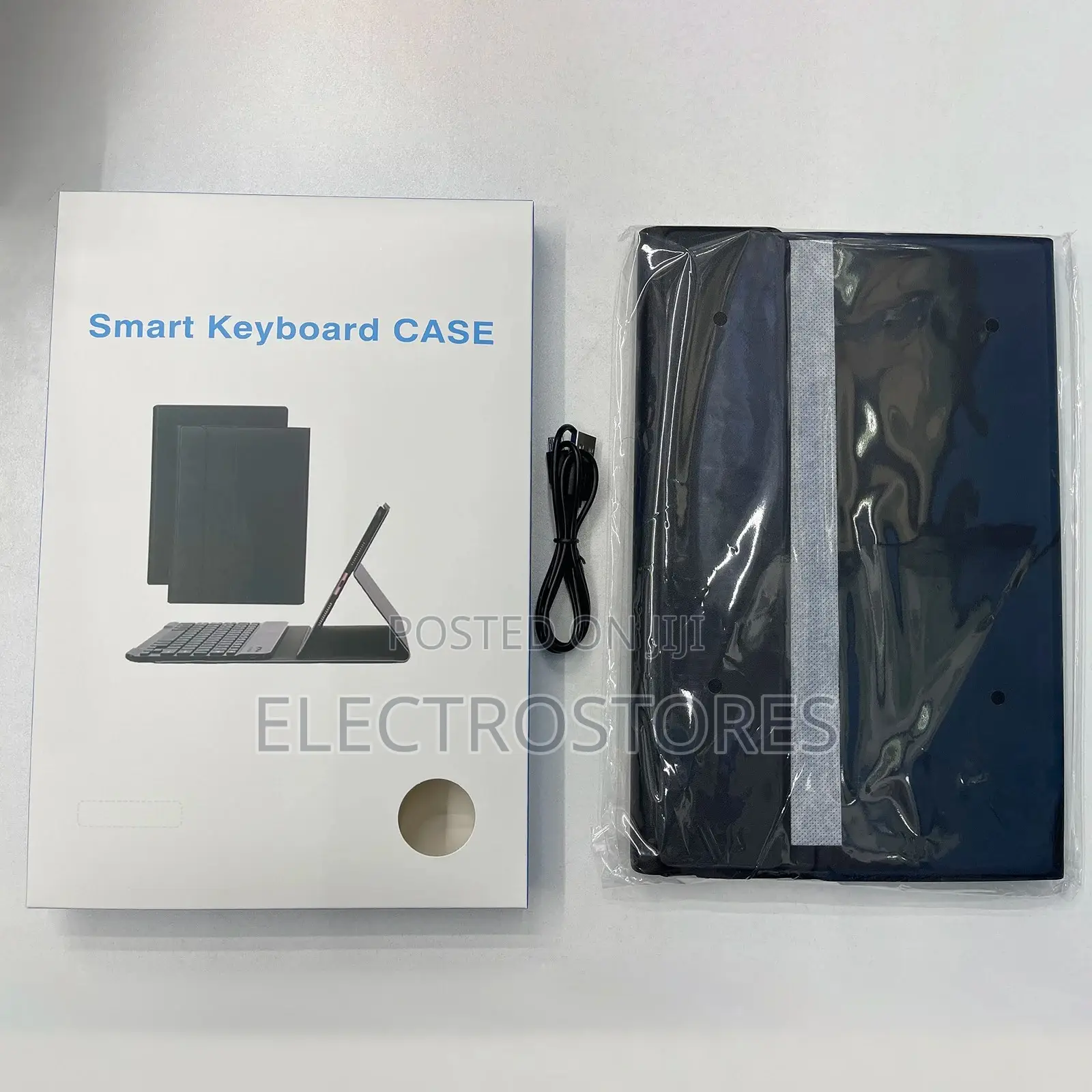 Smart Keyboard Case iPad 11th Gen A16 2025