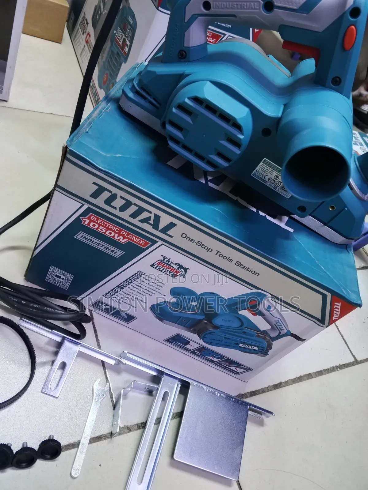 Heavy-Duty Total Electric Planer 1050watts