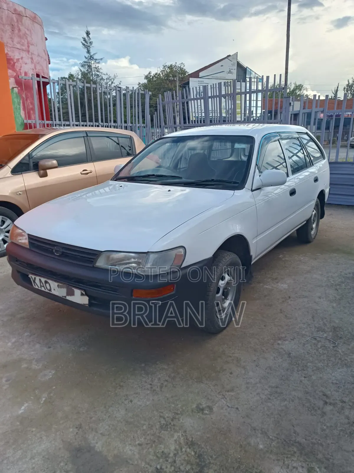 Toyota Corolla 2001 White