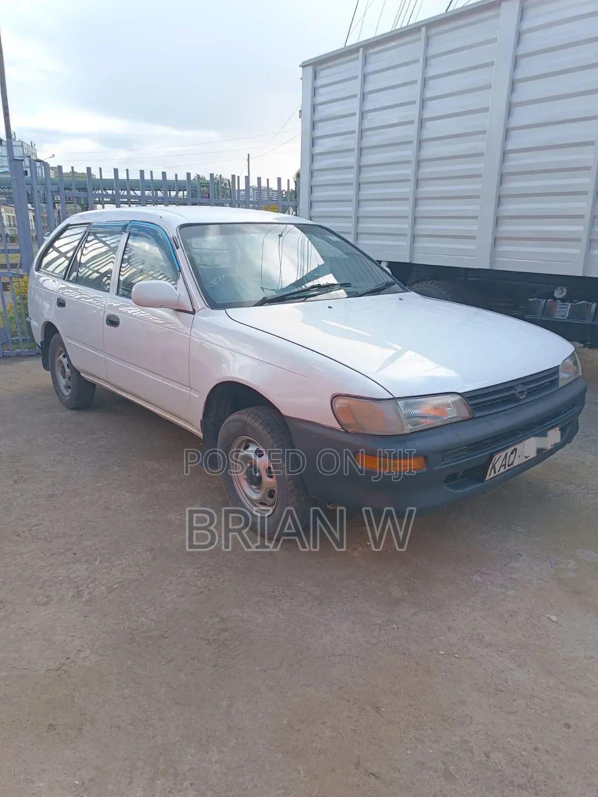 Toyota Corolla 2001 White