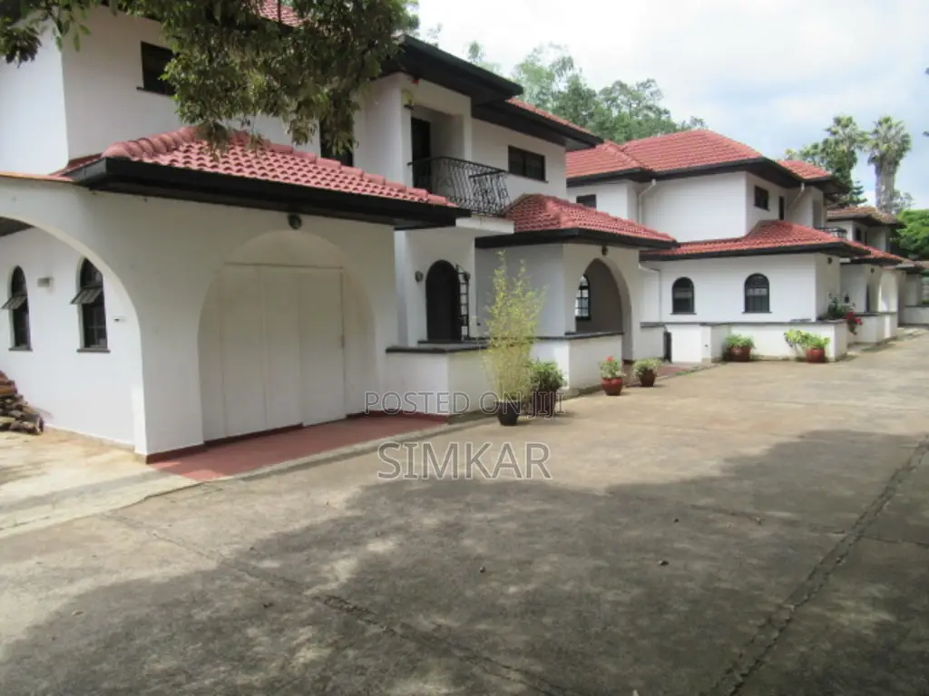4bdrm Townhouse / Terrace in Riverside Estate for rent