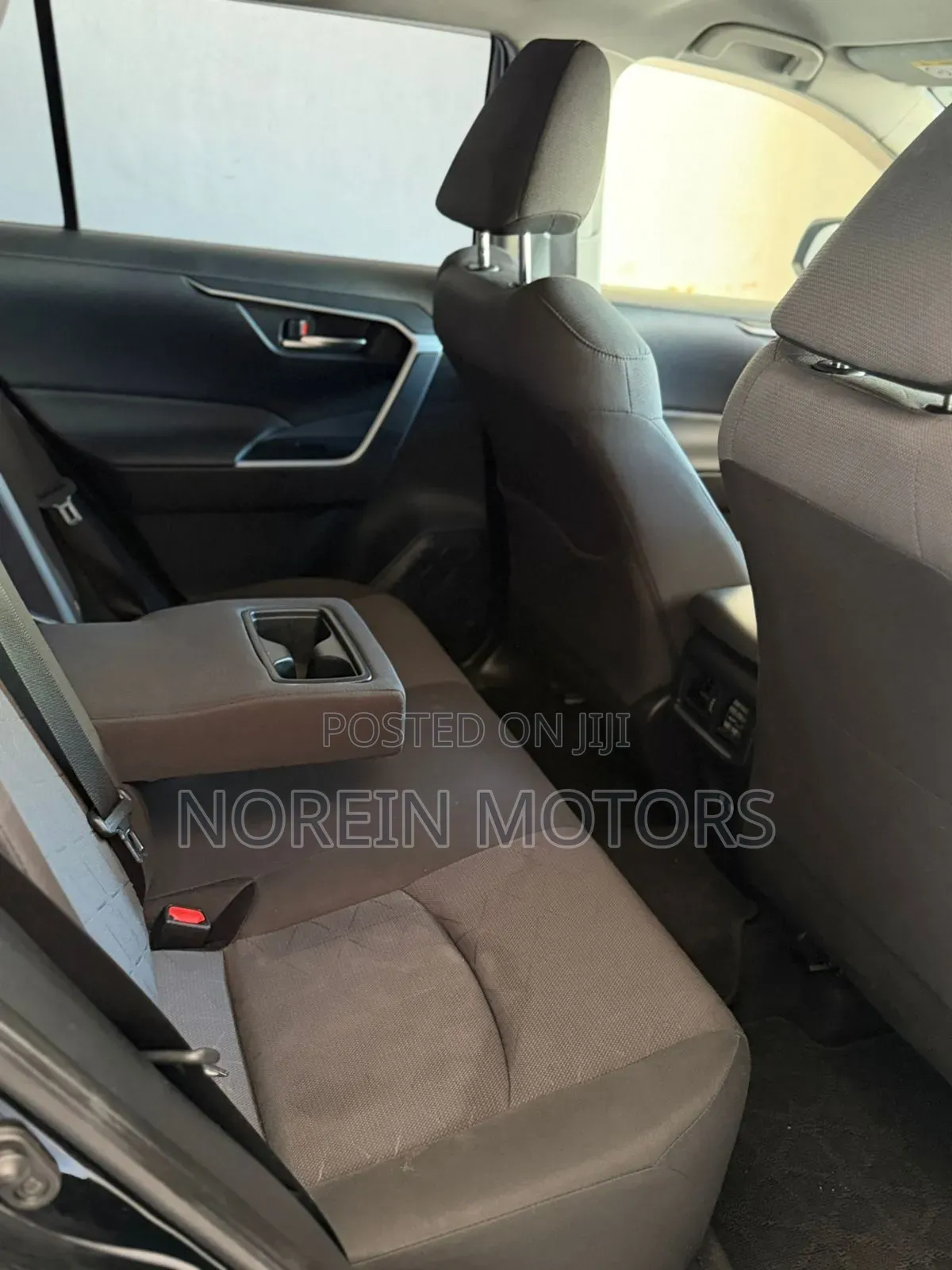 Toyota RAV4 2021 Gray