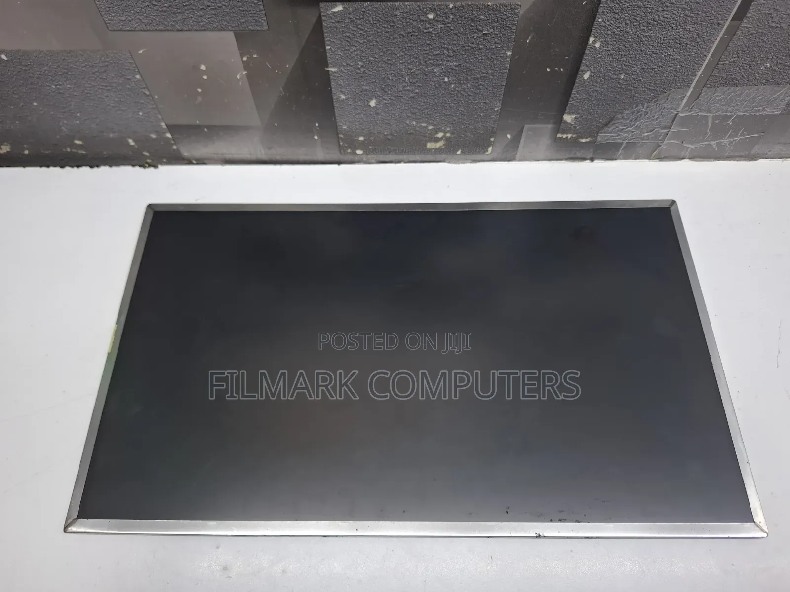 17.3" 40 Pin Hd+ (1600x900) LCD Screen Led Display Panel