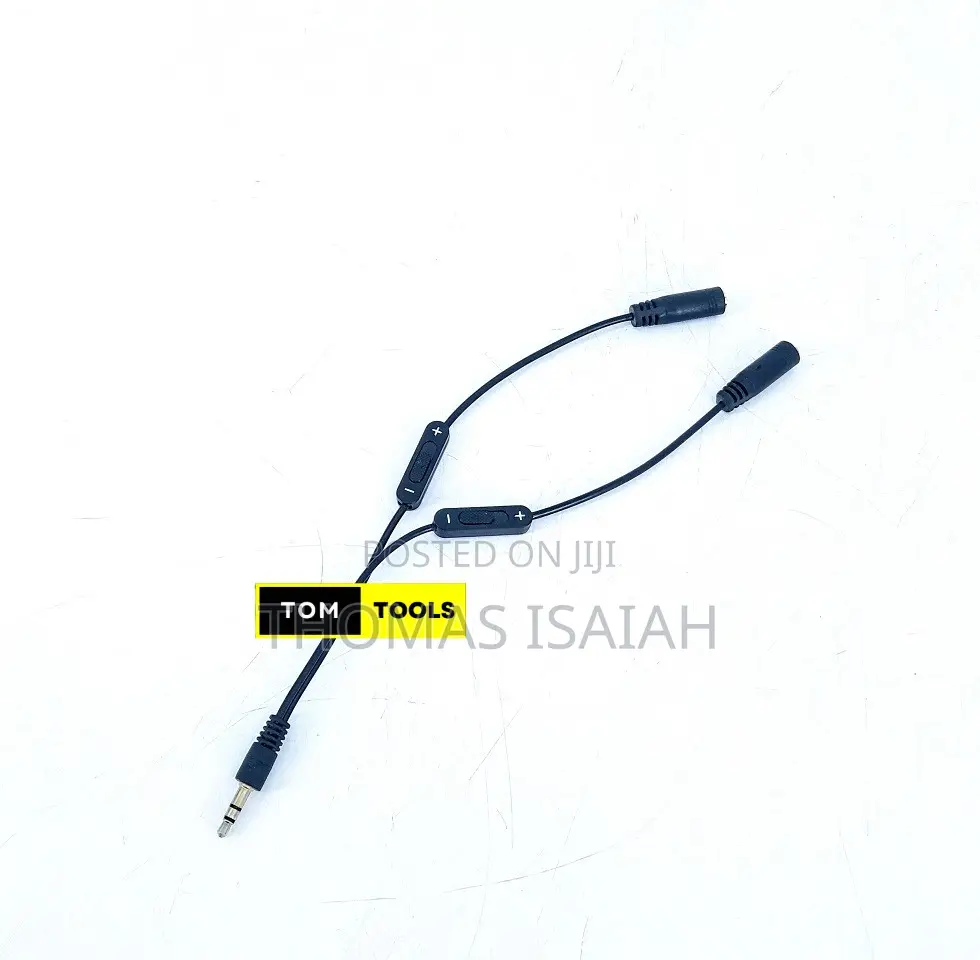 3.5mm TRRS Audio Splitter Cable With Independent Volume Sliders