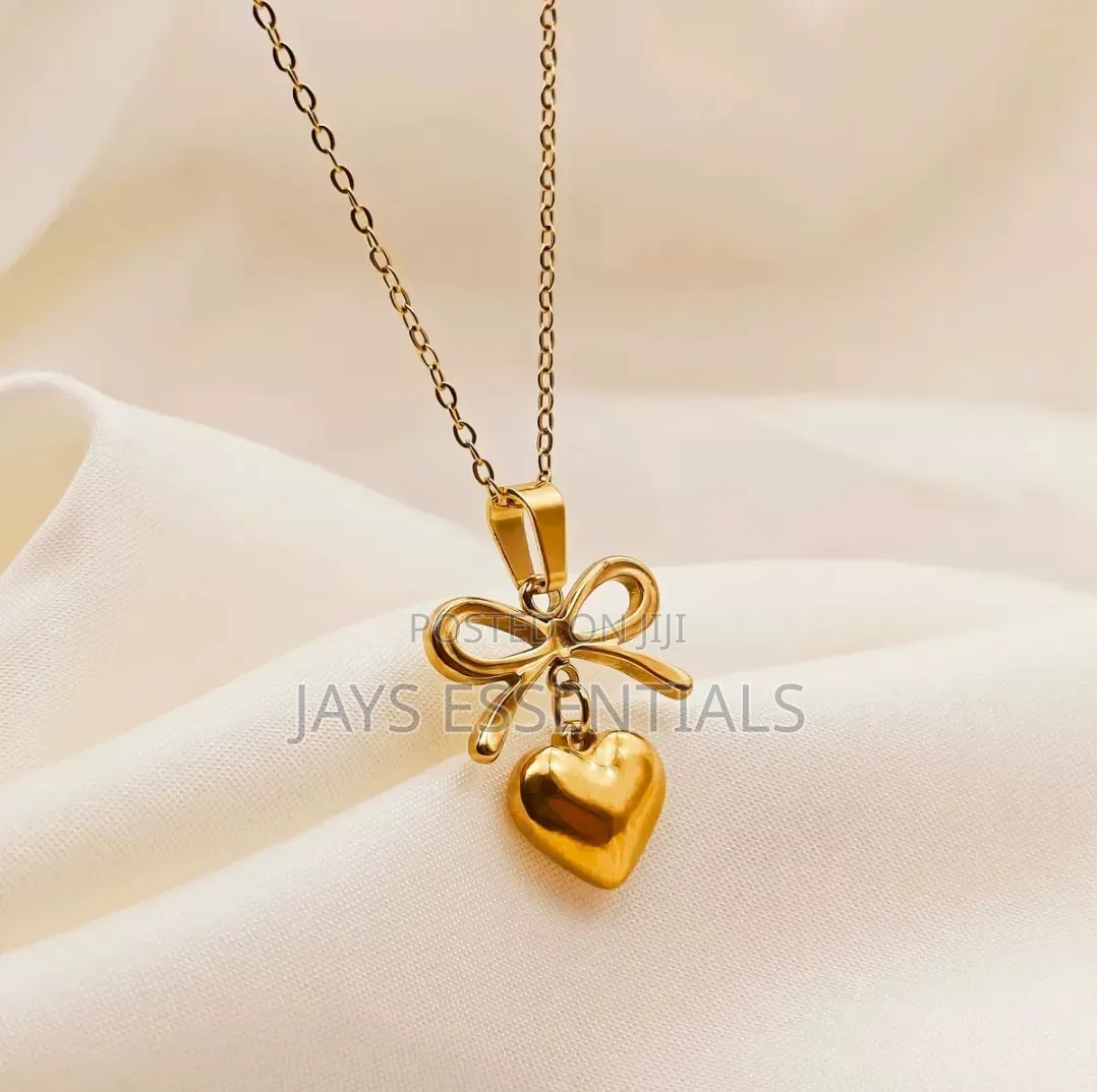 Must Have Gold Necklaces