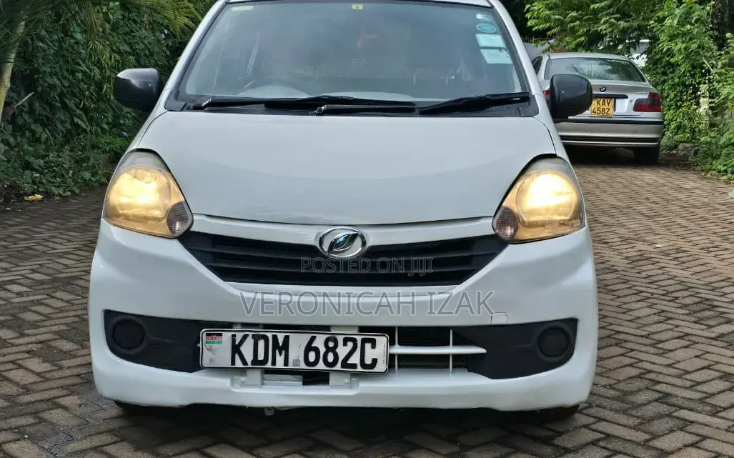 Daihatsu Mira 2016 White