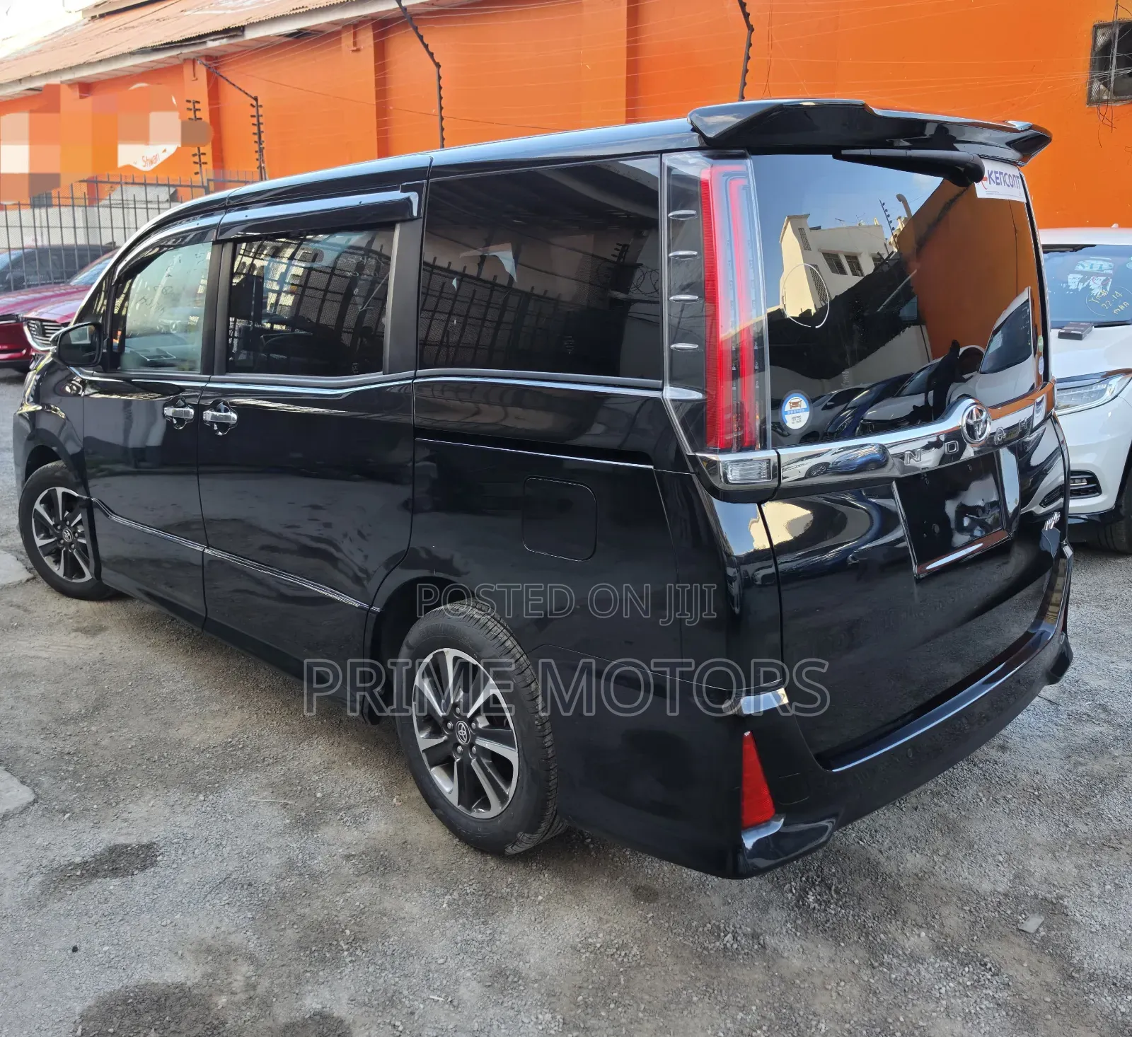 Toyota Noah 2.0 FWD (8 Seater) 2019 Black