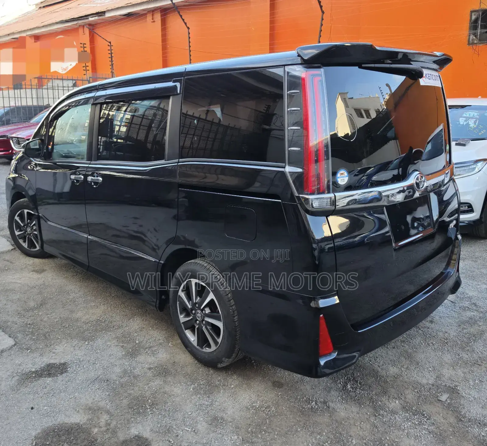 Toyota Noah 2.0 FWD (8 Seater) 2019 Black