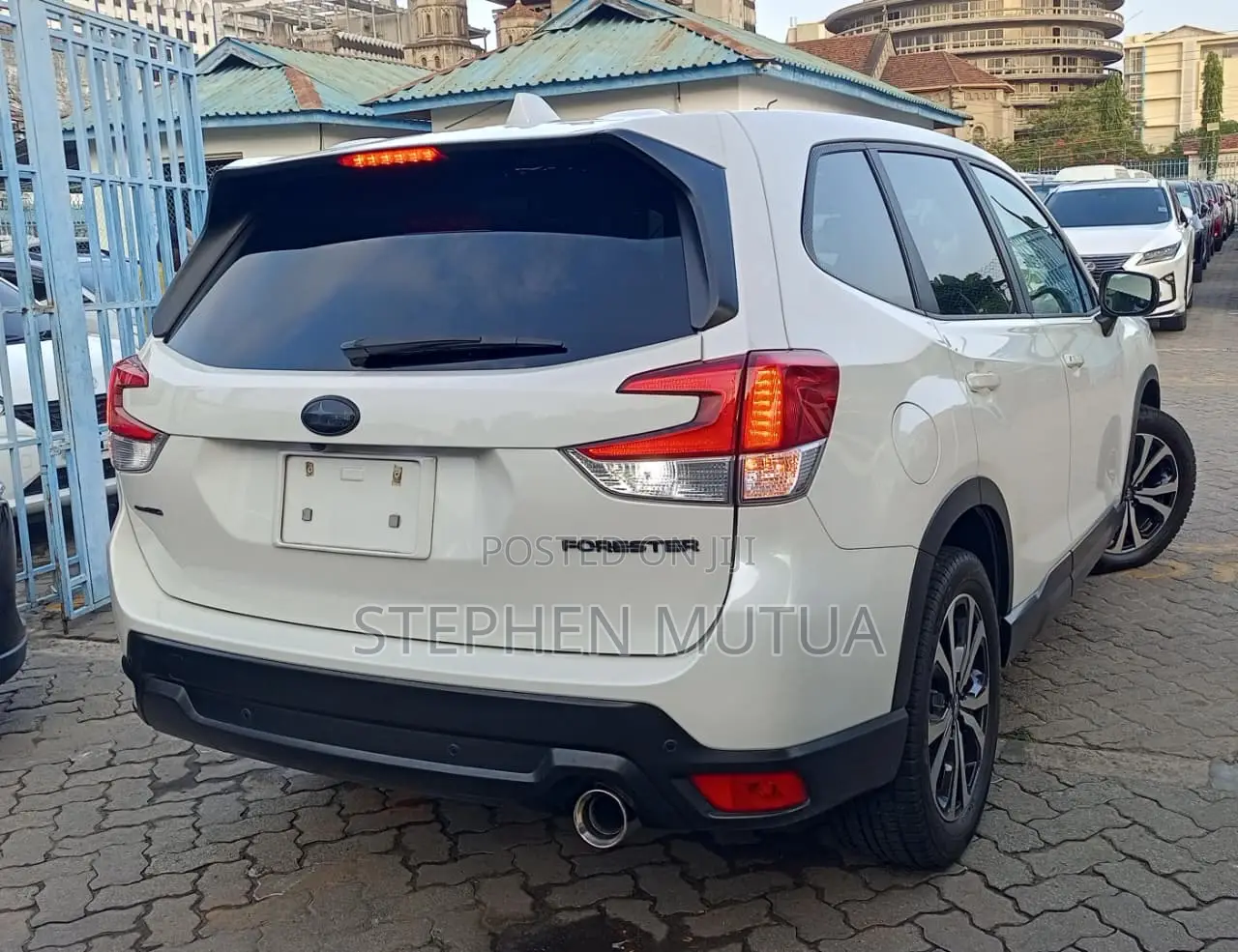 Subaru Forester Premium AWD 2019 White