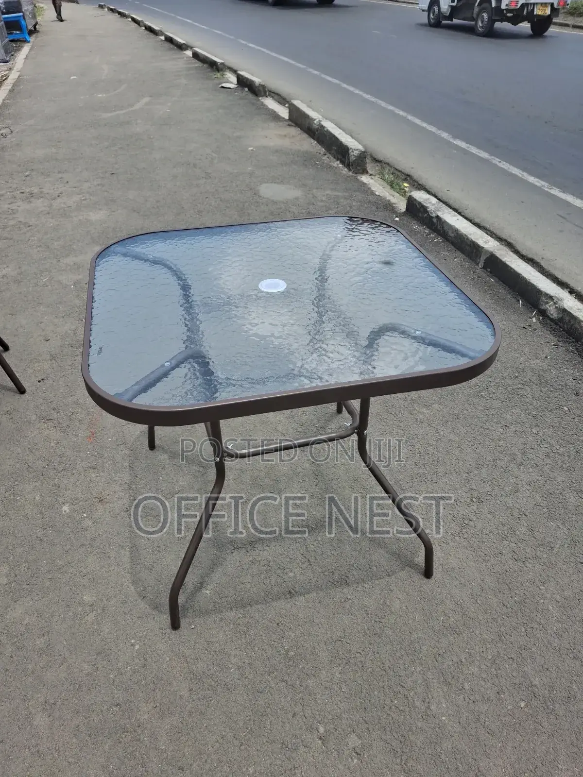 Balcon Square Glass Table