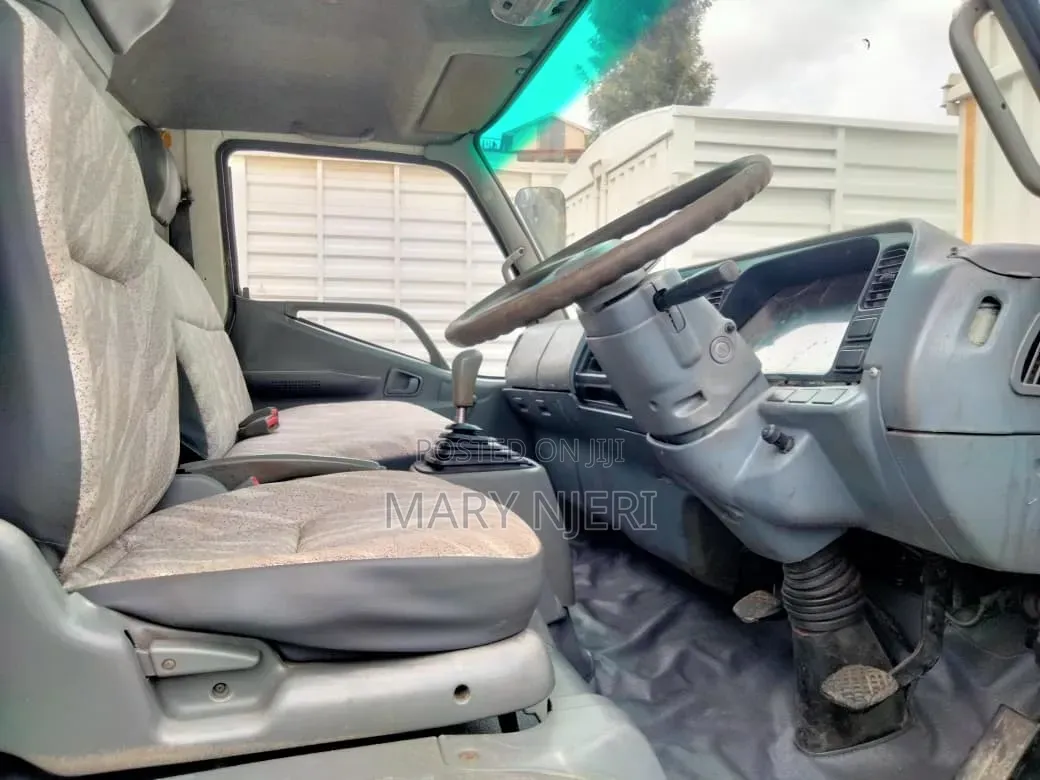 Mitsubishi Fh 215 Truck,2014 Model