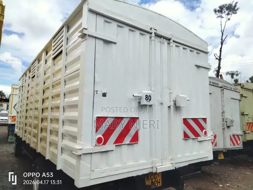 Mitsubishi Fh 215 Truck,2014 Model
