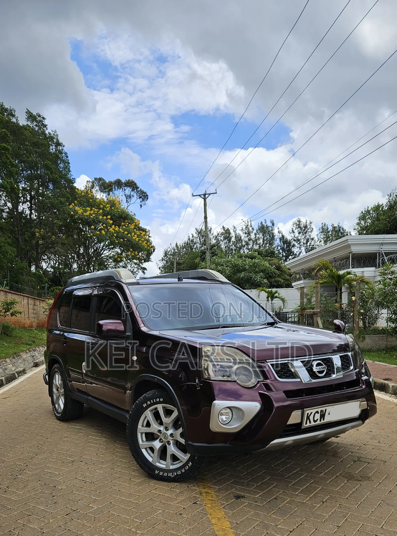 Nissan X-Trail 2012 Maroon