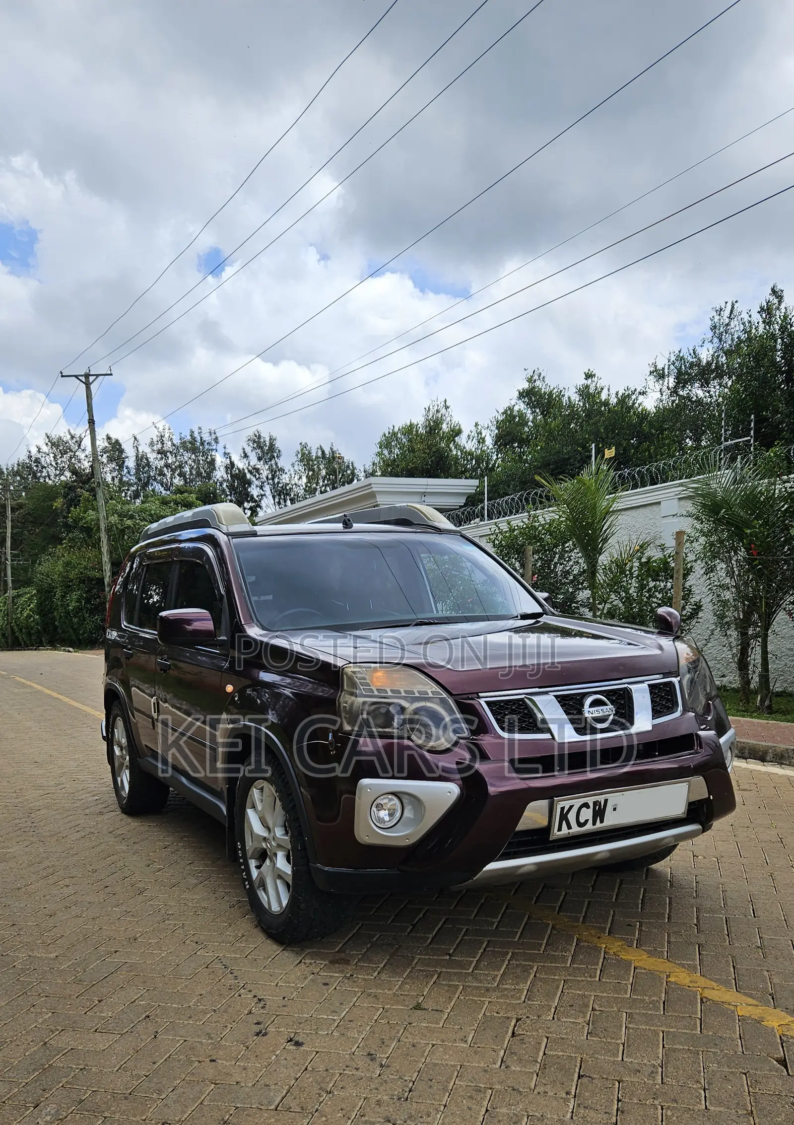 Nissan X-Trail 2012 Maroon