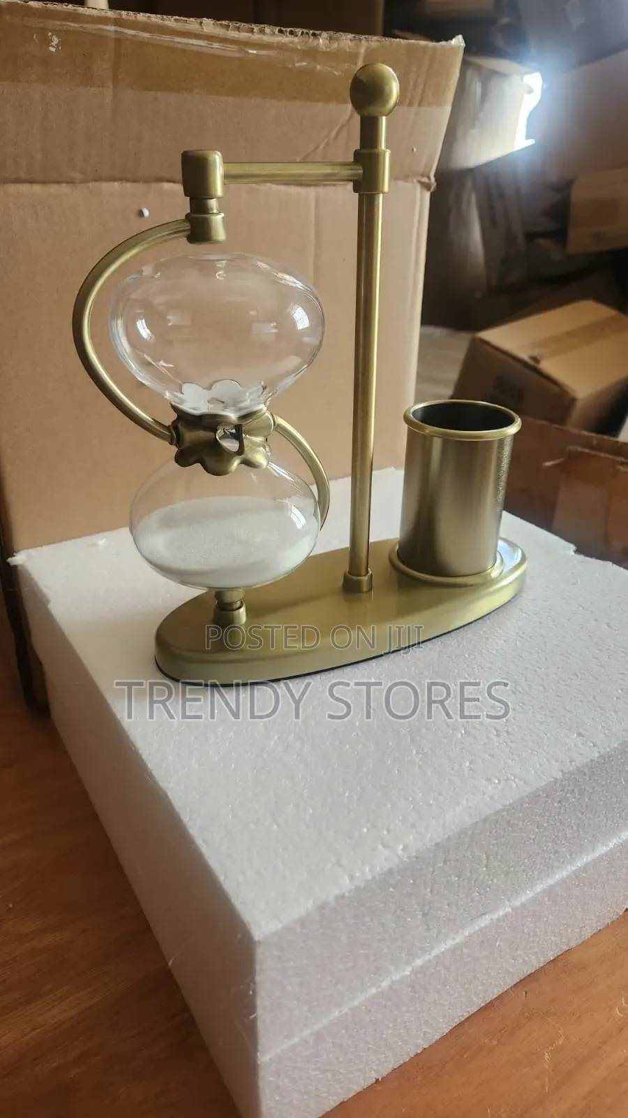 *Hourglass