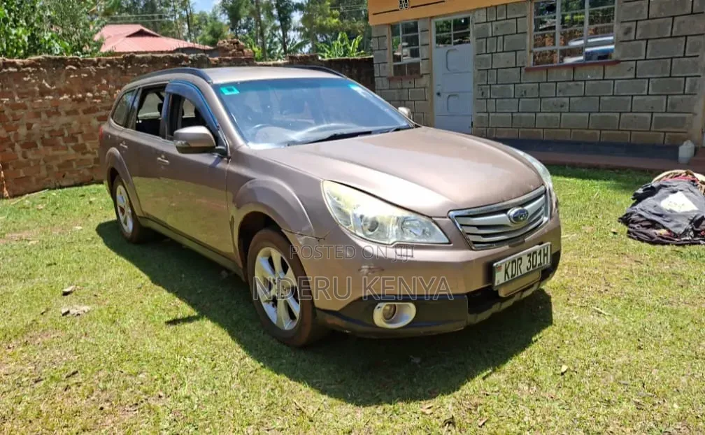 Subaru Outback 2.5i Premium PZEV 4dr Wagon AWD (2.5L 4cyl CVT) 2014