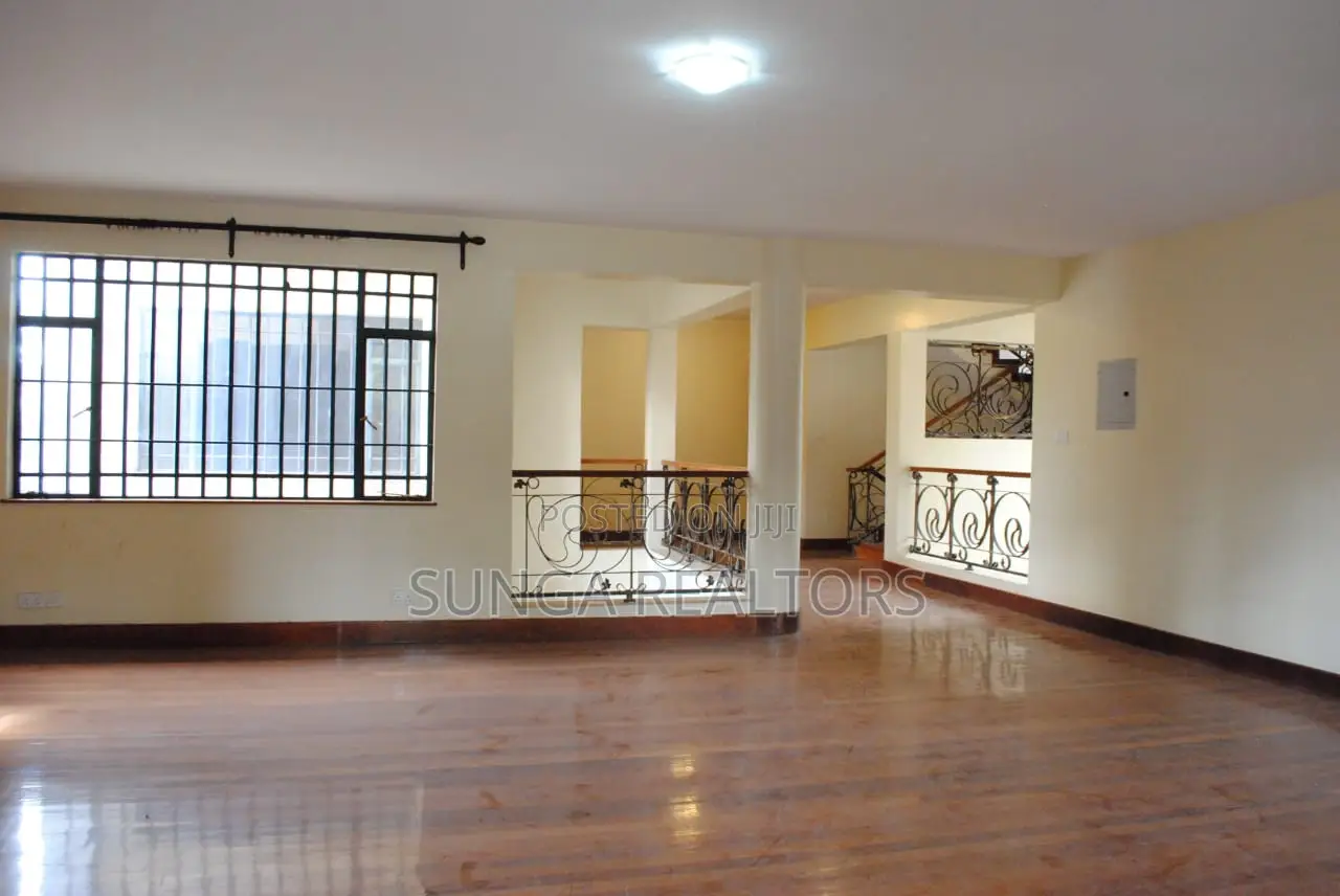 5bdrm House in Muthangari for rent