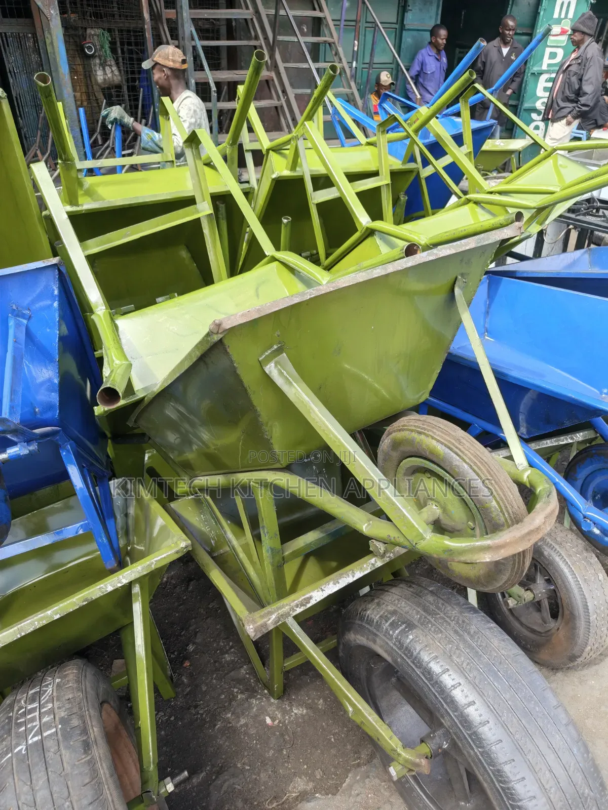 Heavy Duty Wheelbarrow