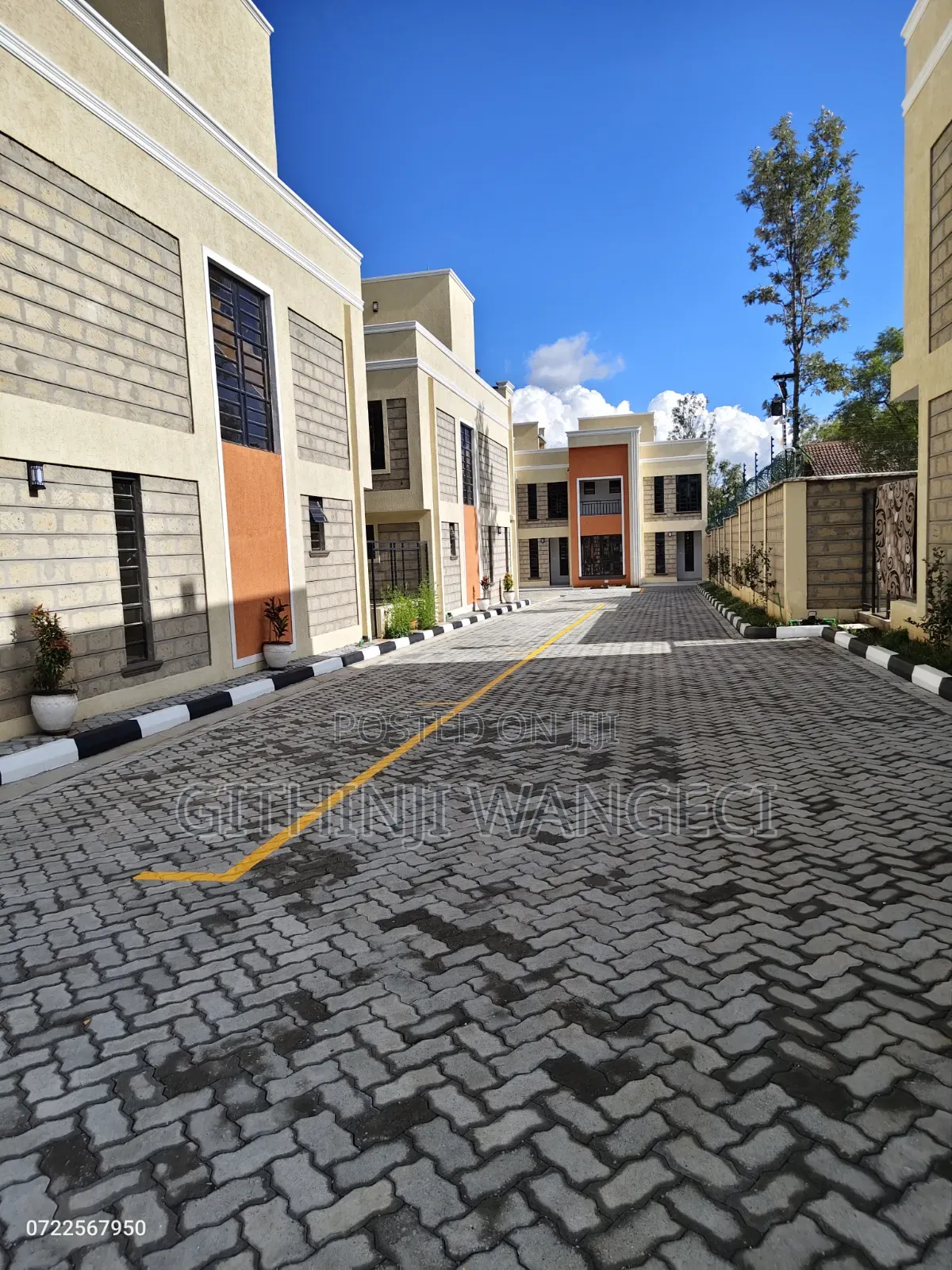 3bdrm Mansion in Roimen, Thogoto for sale