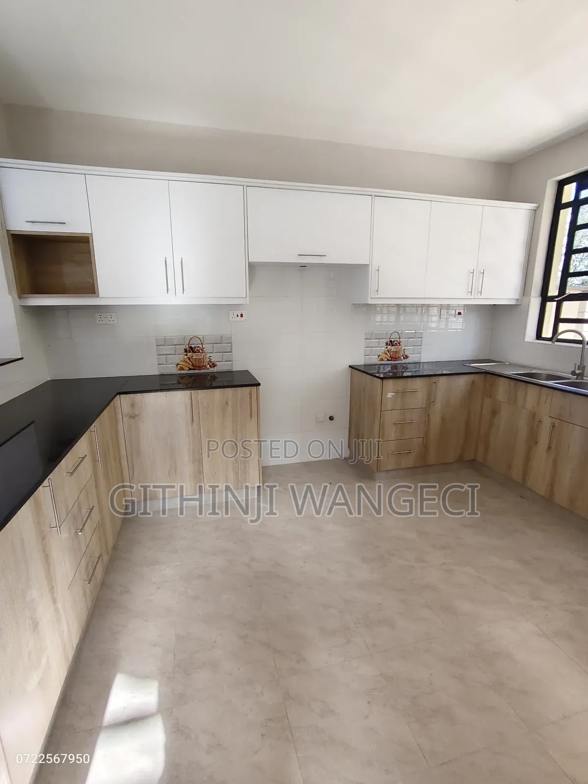 3bdrm Mansion in Roimen, Thogoto for sale