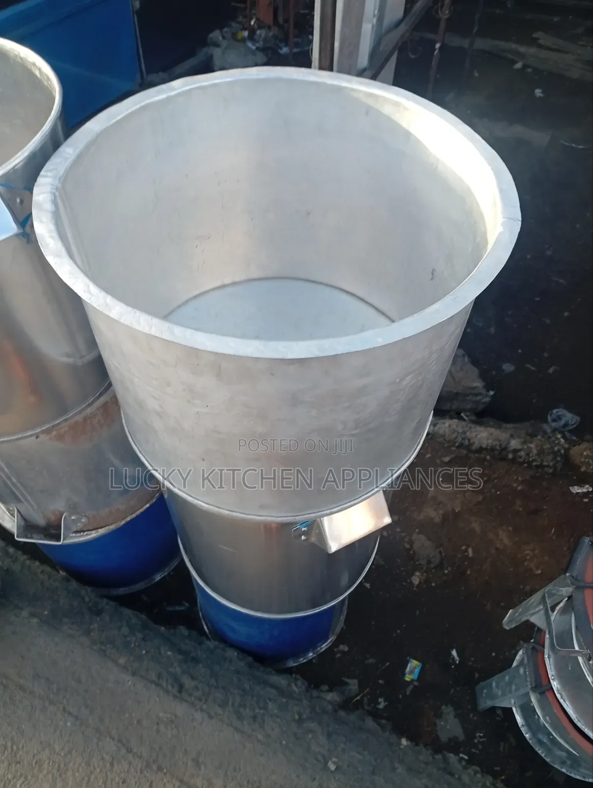 Deep Aluminium Sufuria.