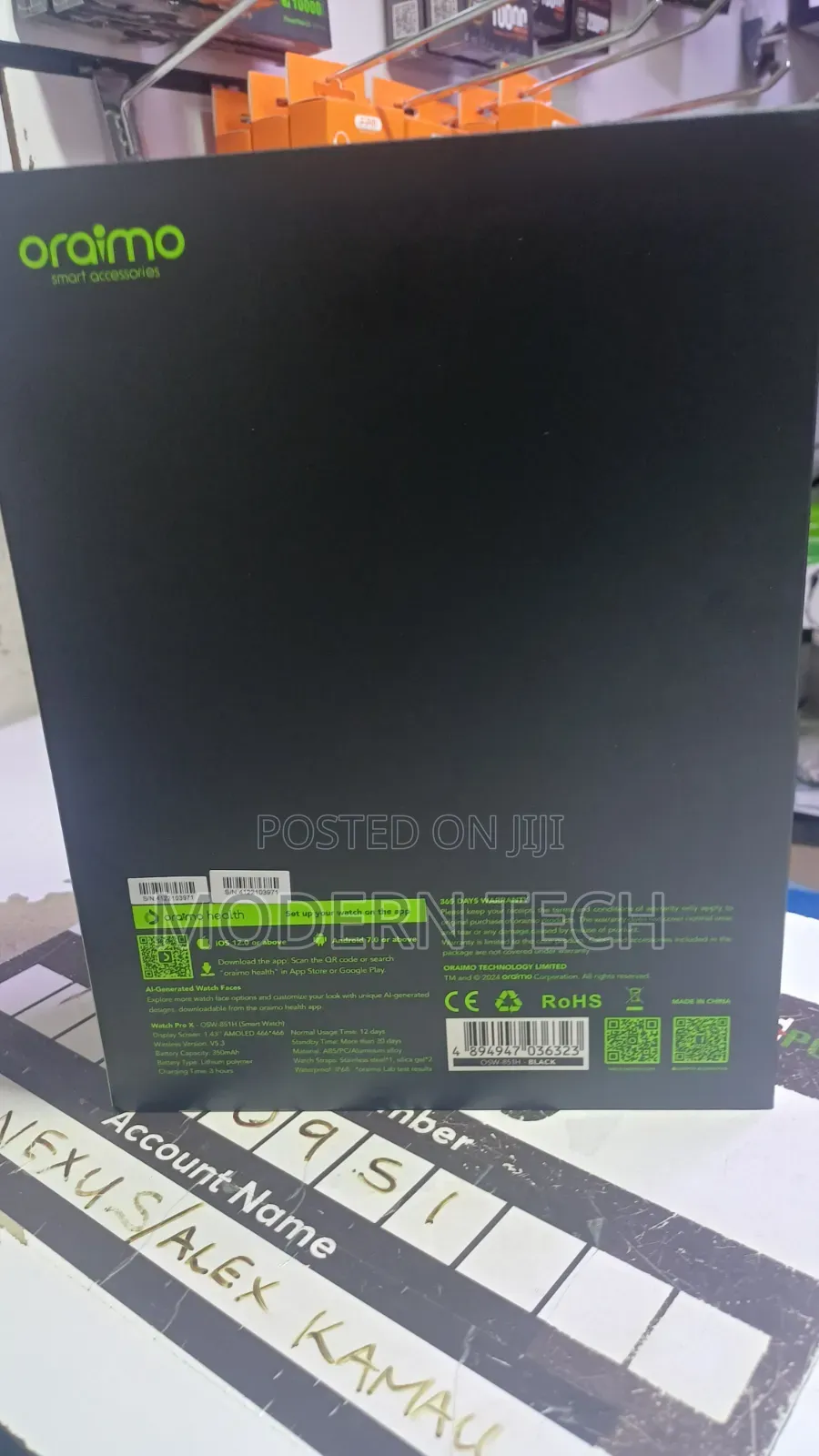 Smartwatch With Extra Cases Straps