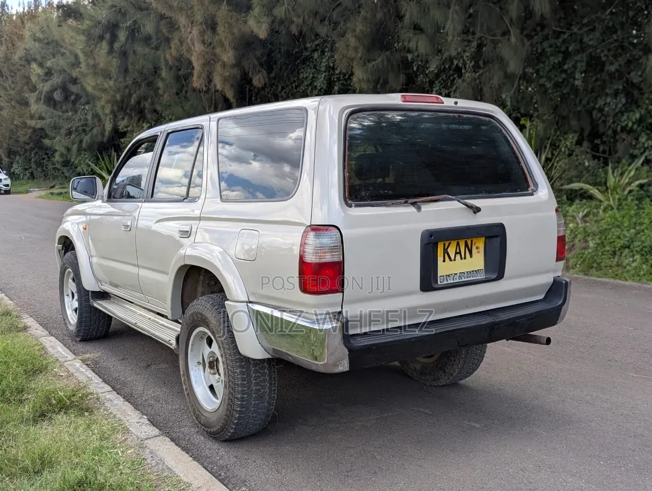 Toyota Hilux Surf 2.7 SSR 1996 Beige