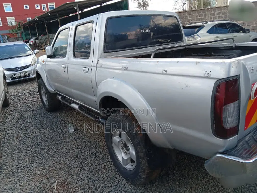 Nissan Hardbody 3000TD Hi-Rider 2007 Silver