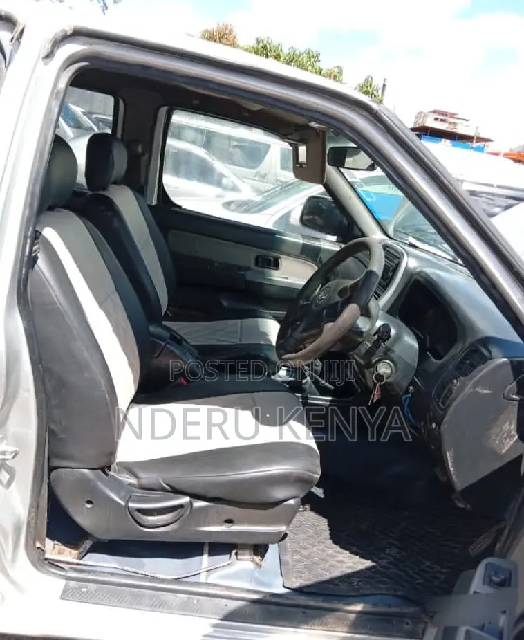 Nissan Hardbody 3000TD Hi-Rider 2007 Silver