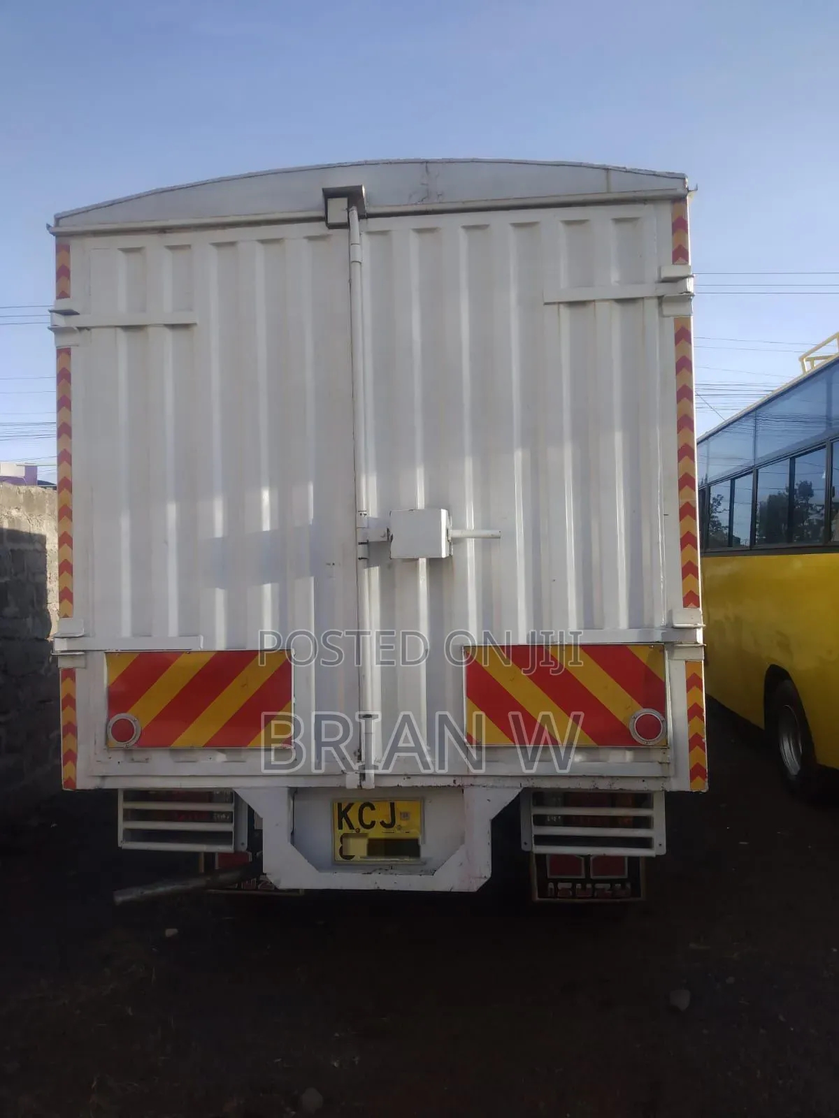 Isuzu NKR Original Local Canter 2017