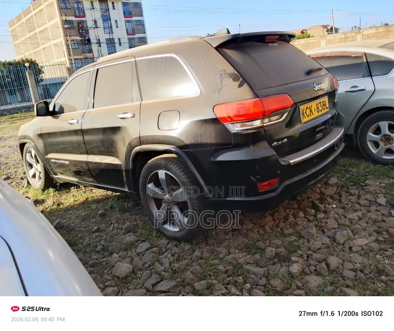 Jeep Cherokee Latitude 4dr SUV 4WD (2.4L 4cyl 9A) 2015 Black