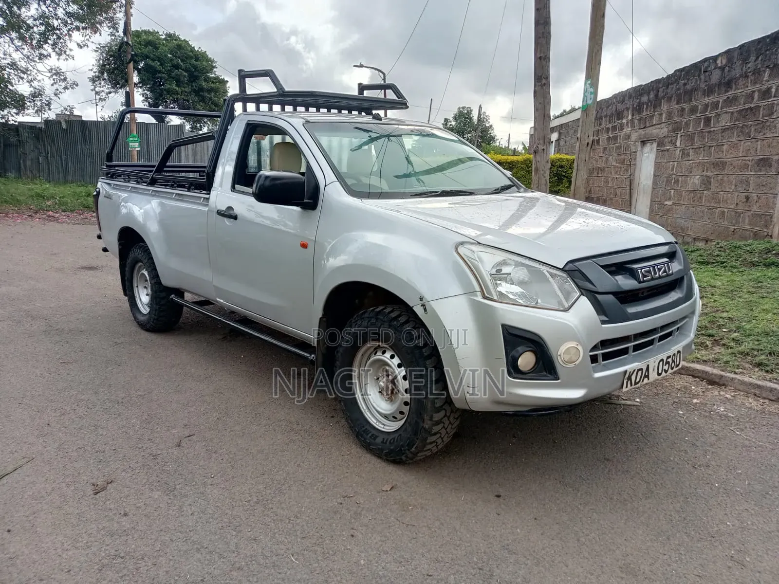 Isuzu D-MAX 2021 Silver