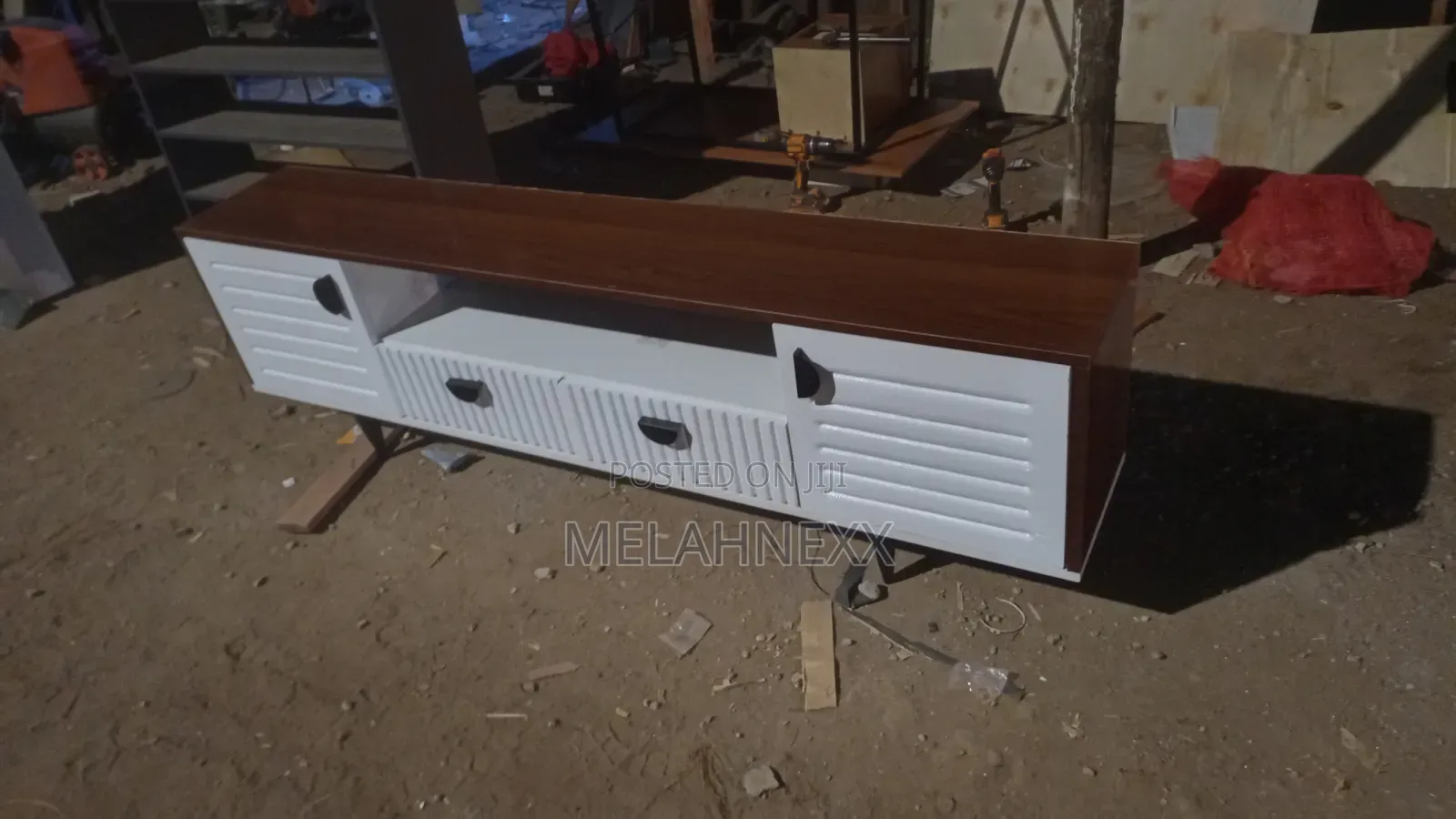 Half Moon Tv Stand(6fits)