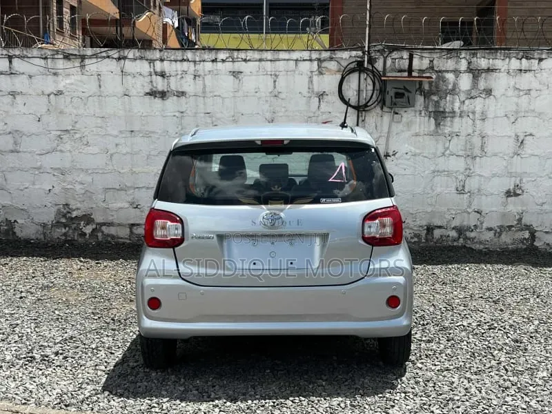 Toyota Passo 1.0 FWD 2019 Silver