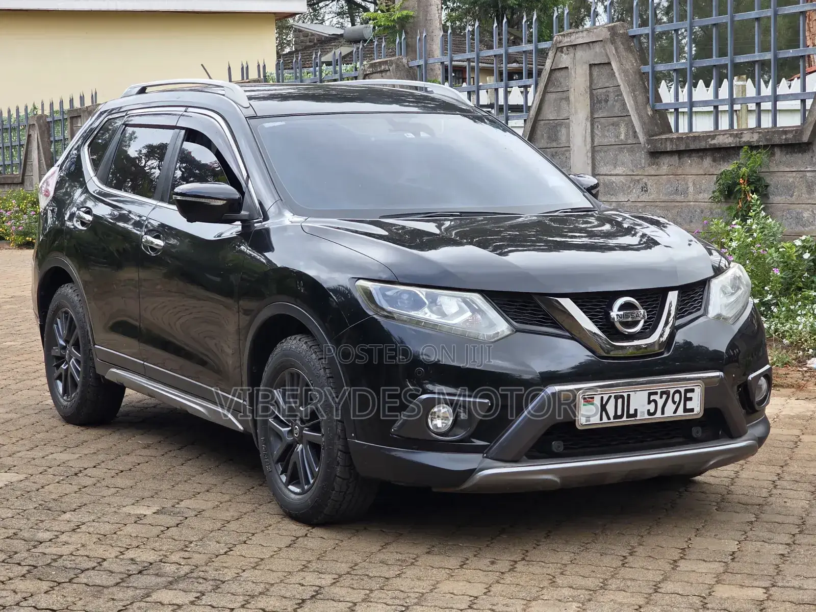 Nissan X-Trail 2016 Black