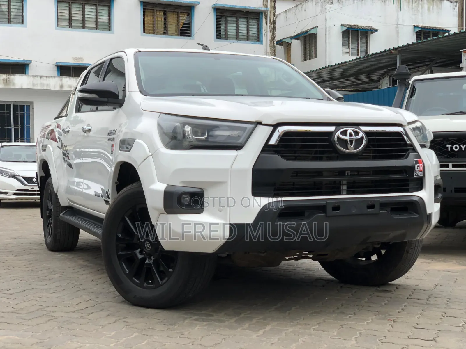 Toyota Hilux 2016 White